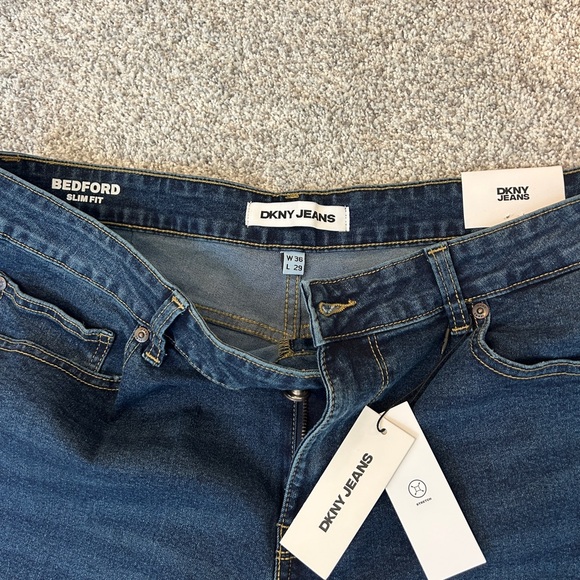 DKNY Bedford slim Men's Blue Jeans size 36x29 premium soft stretch new with tags - Picture 3 of 7